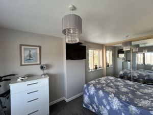 Photo 16- click for photo gallery